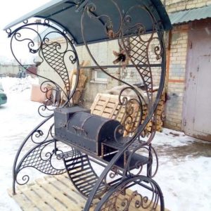 Кованый мангал с крышей "Фрактал"